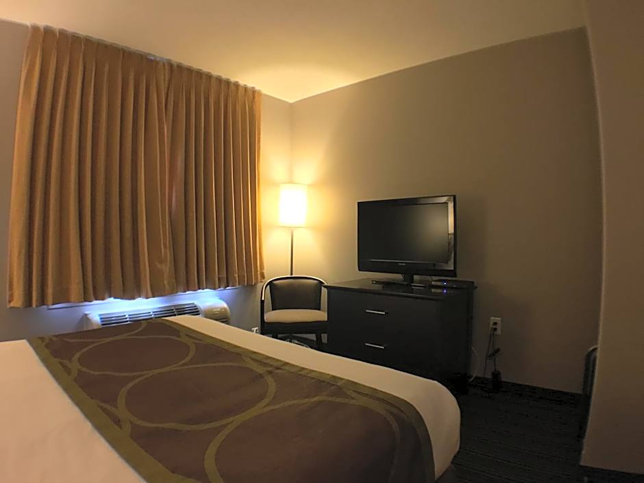 Super 8 by Wyndham Kapuskasing