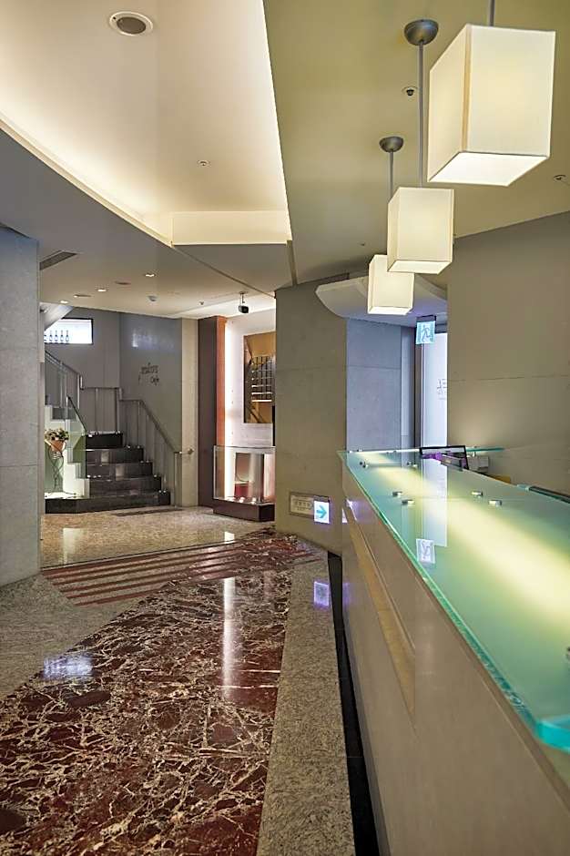 K Hotel - Yunghe