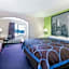 Super 8 by Wyndham Huntsville