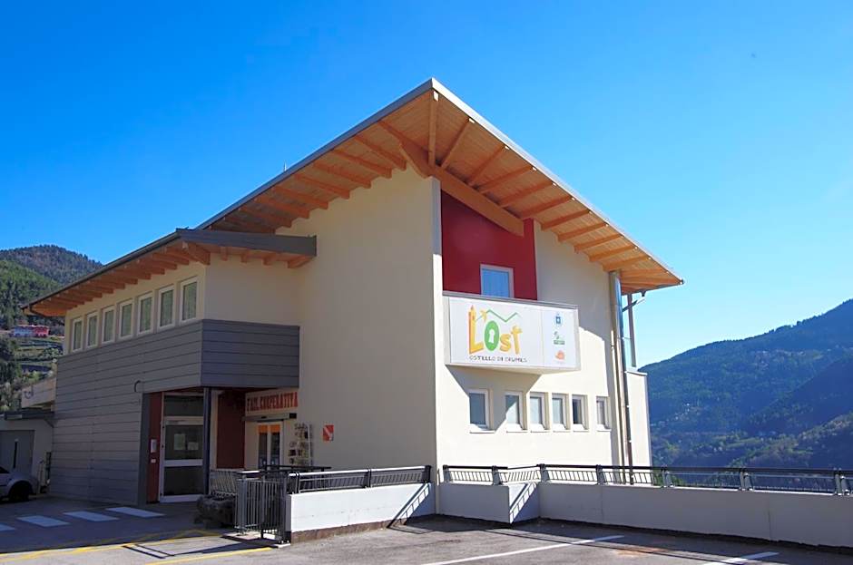 Hostel L'Ost - Ostello di Grumes