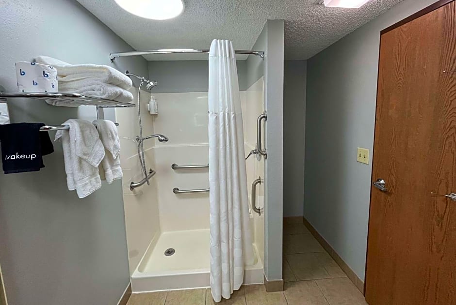 Super 8 by Wyndham Emporia
