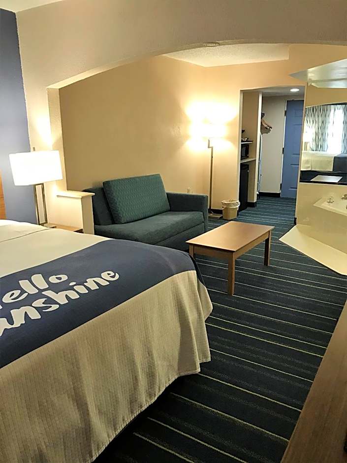 Days Inn by Wyndham Panama City