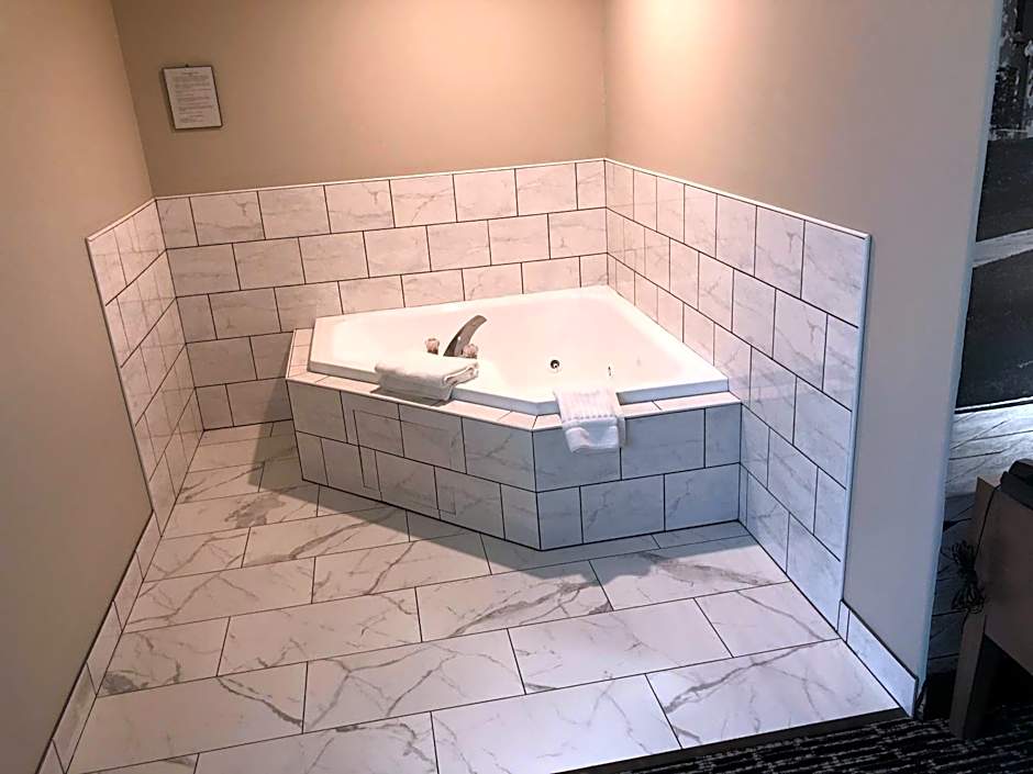 Clarion Pointe Indianapolis Airport