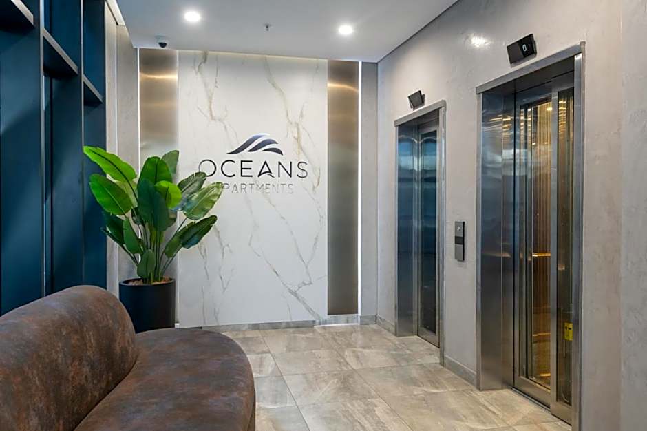 Opulent Oceans Apartment 2505 with Sea Views