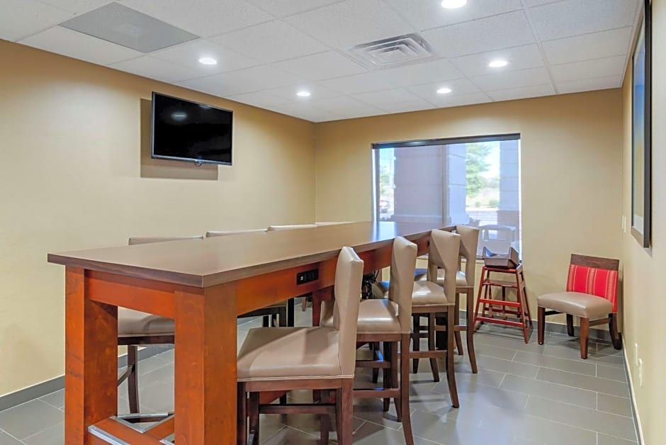 Comfort Inn & Suites Montgomery Eastchase