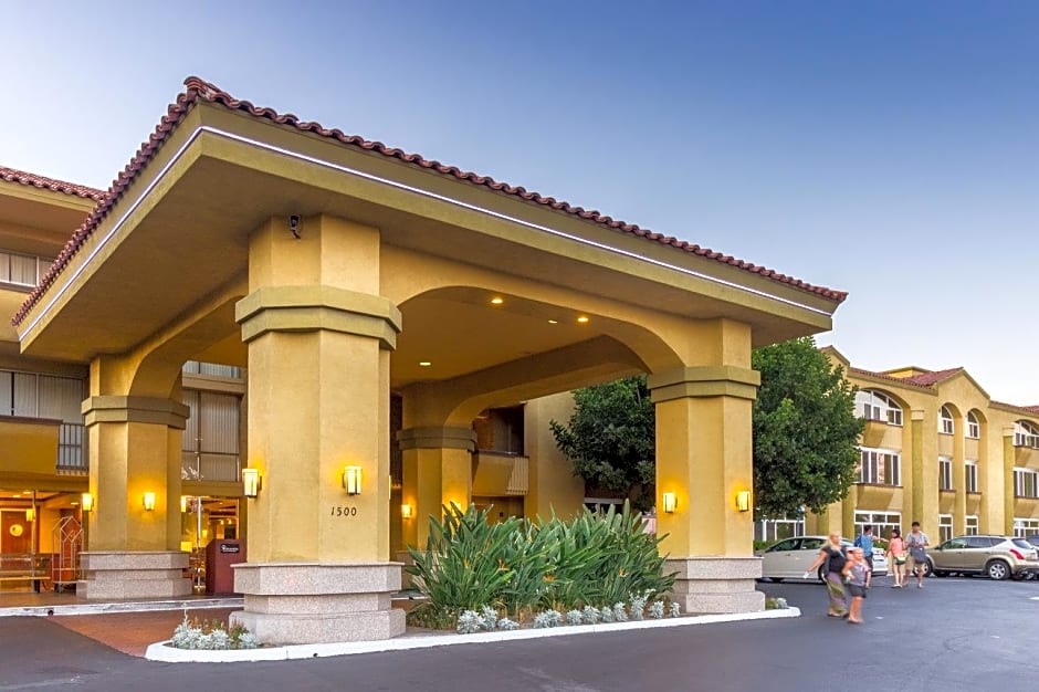 The Hotel Fullerton Anaheim – Anaheim, CA