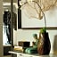 Room & Vespa Suite 1