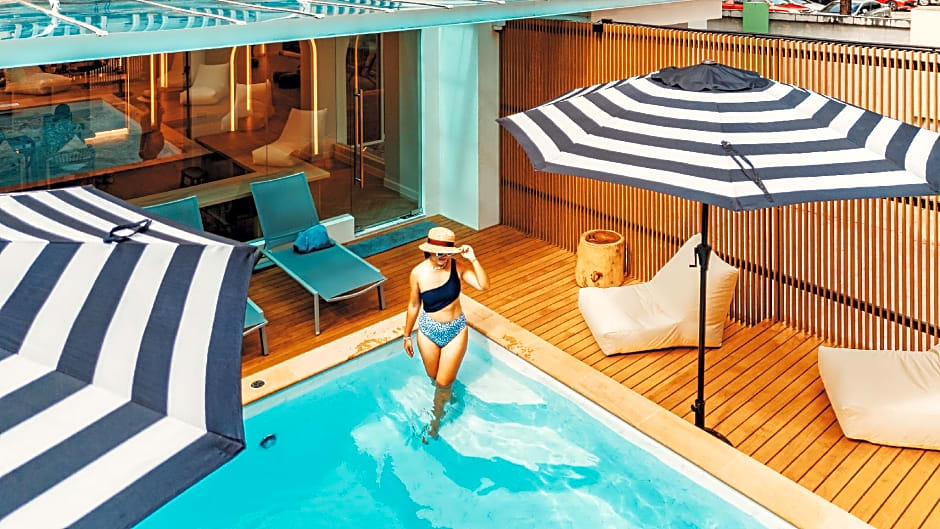 The Tint at Phuket Town Hotel