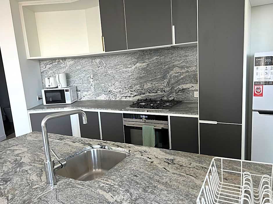 Wsp quiet apartment in CBD with free parking