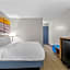 Days Inn by Wyndham Fond du Lac