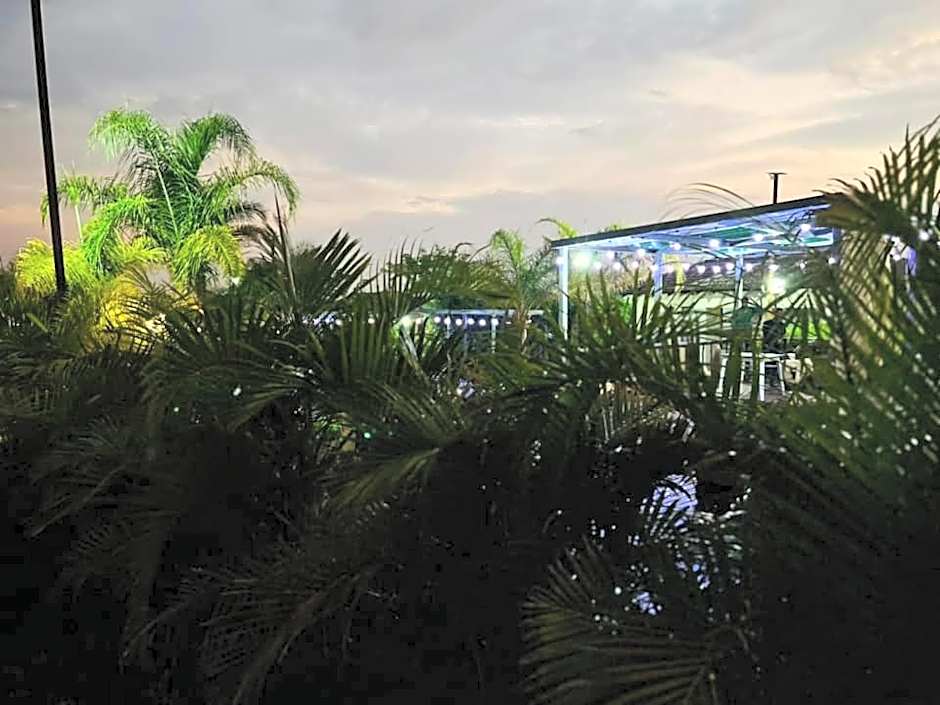 THE BRIDGE BOUTIQUE LODGE