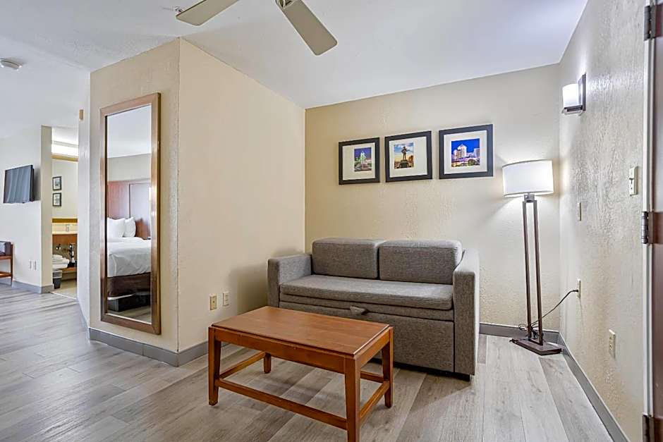 Comfort Inn & Suites Montgomery East Carmichael Rd