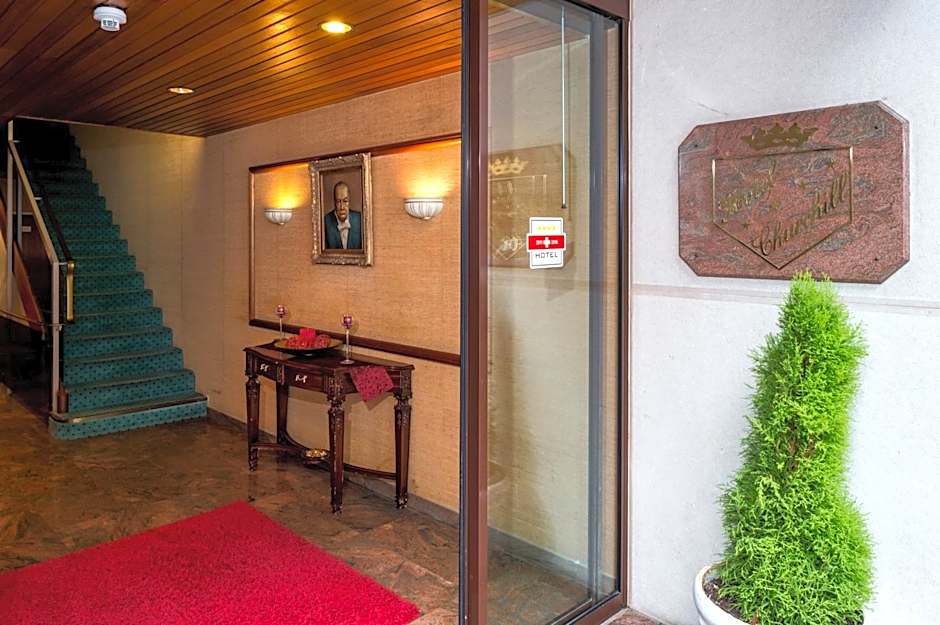 Hotel Churchill