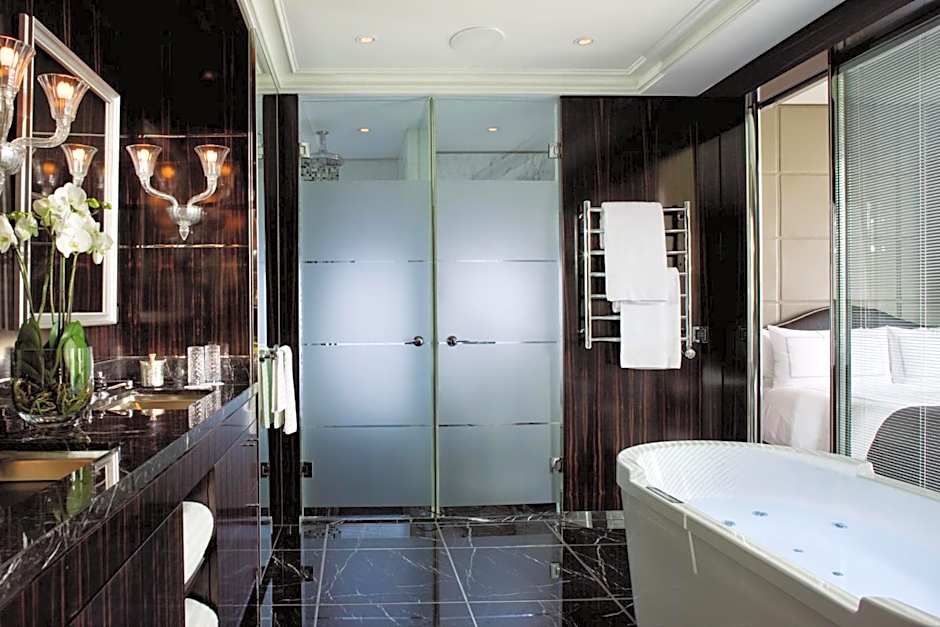 Four Seasons Hotel Des Bergues Geneva