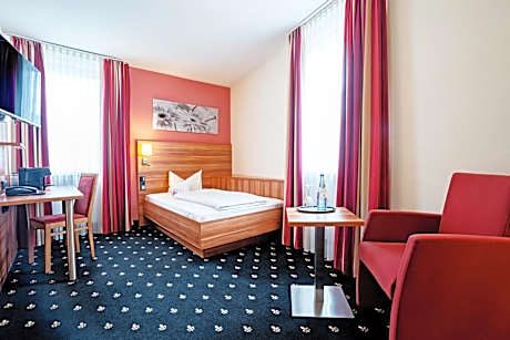 Large Single Room