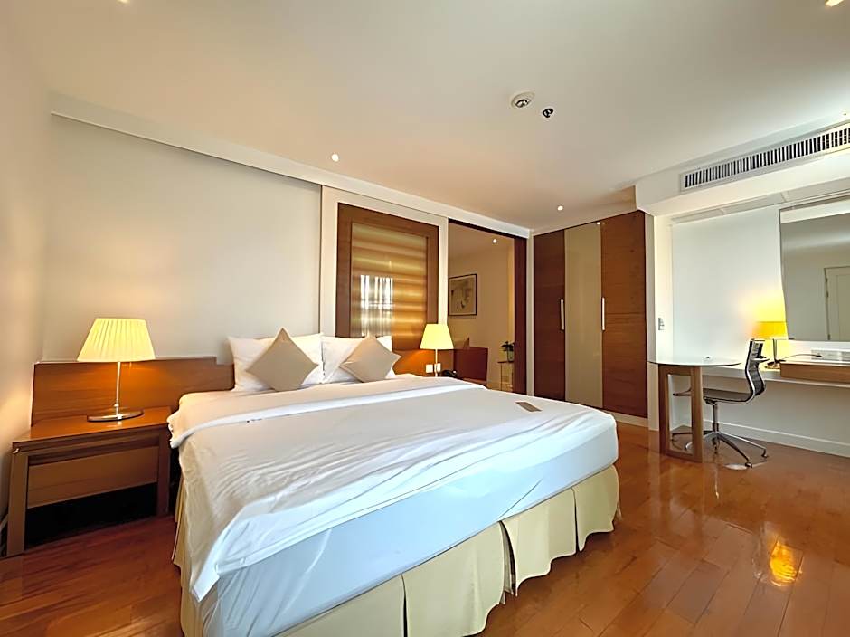 Thomson Residence Hotel