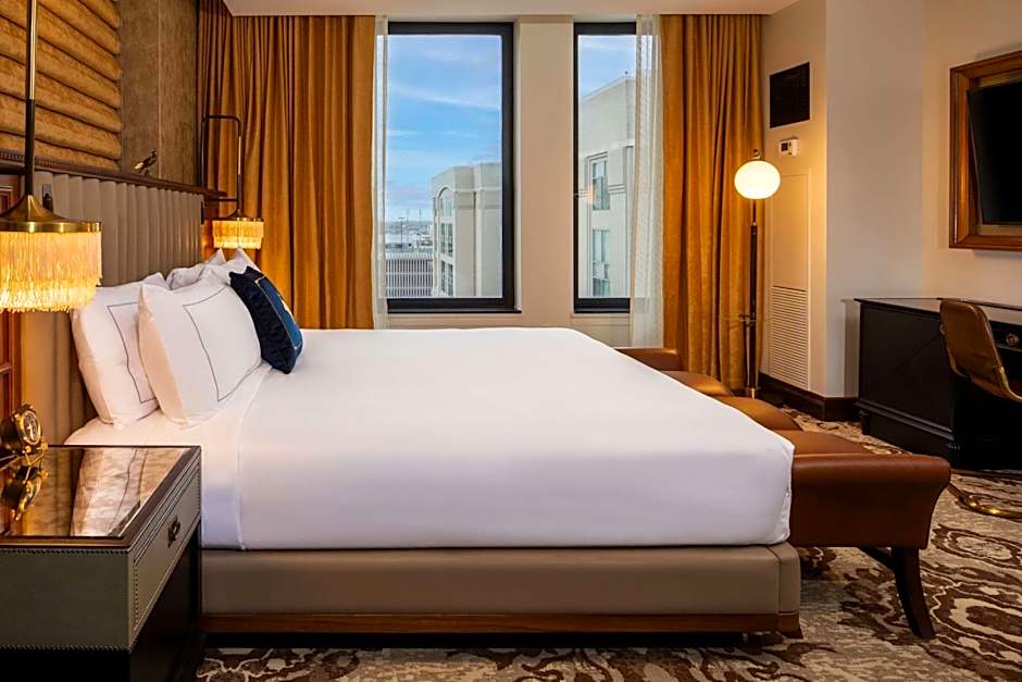 The Peregrine Omaha Downtown Curio Collection by Hilton