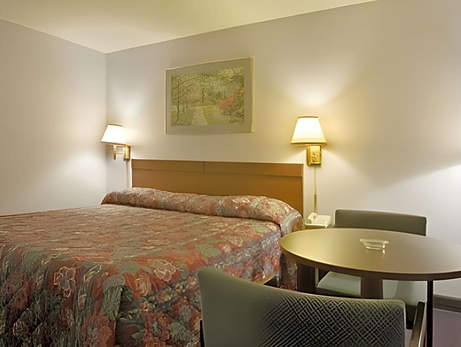 Americas Best Value Inn & Suites-Knoxville North