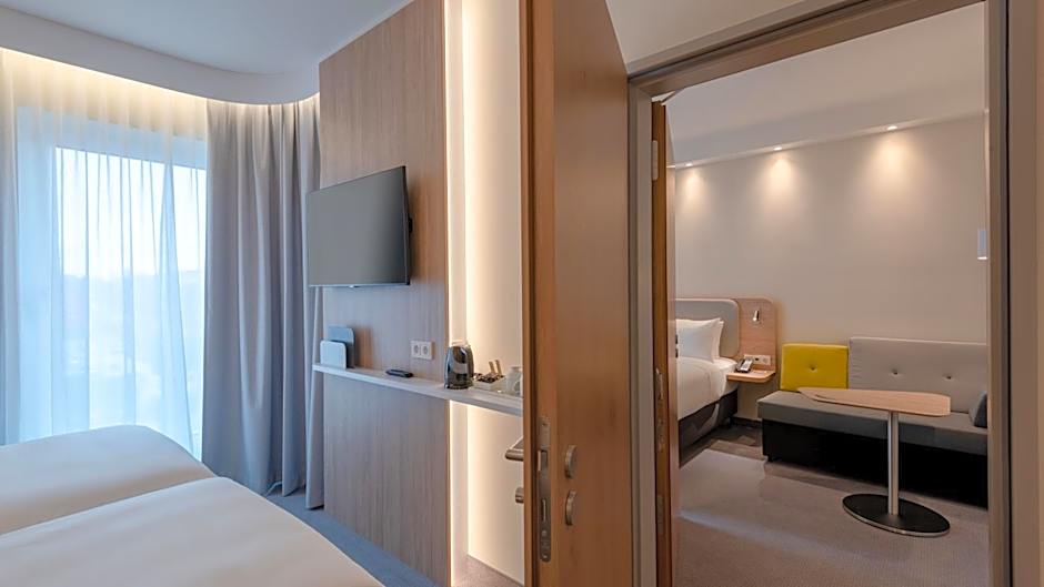 Holiday Inn Express Munich North By IHG