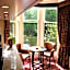 Victoria Square Hotel Clifton Village