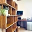 Grape Juice Retreat Rustic romantic gateway 5mins to beaches & town