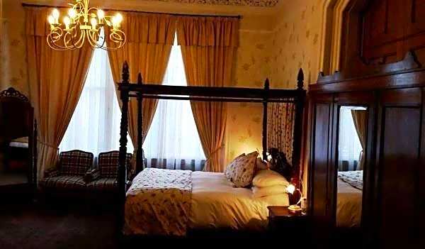 The Royal Hotel Tain