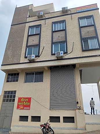 Hotel Bhavya Palace