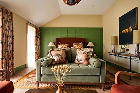 Junior Suite with Garden View