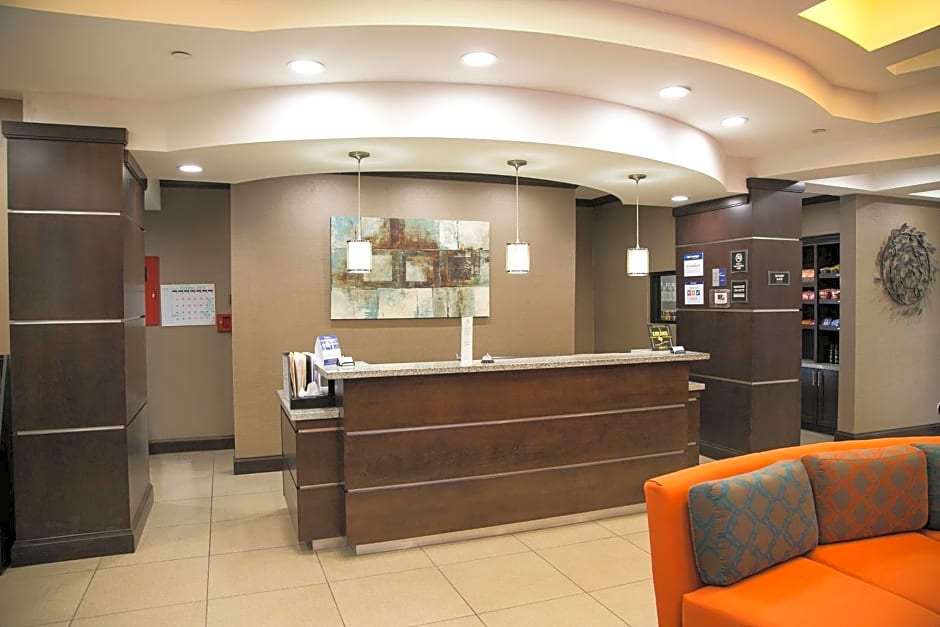 Best Western Plus Longhorn Inn & Suites