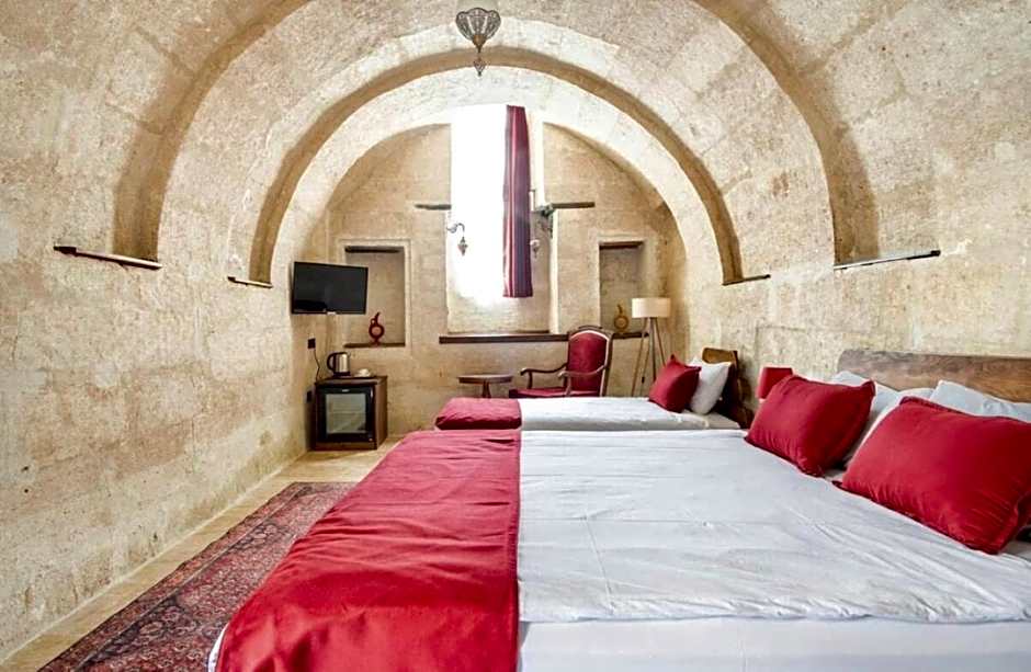 Uzay Cave Suite Hotel