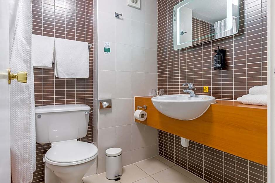 Holiday Inn Newport By IHG