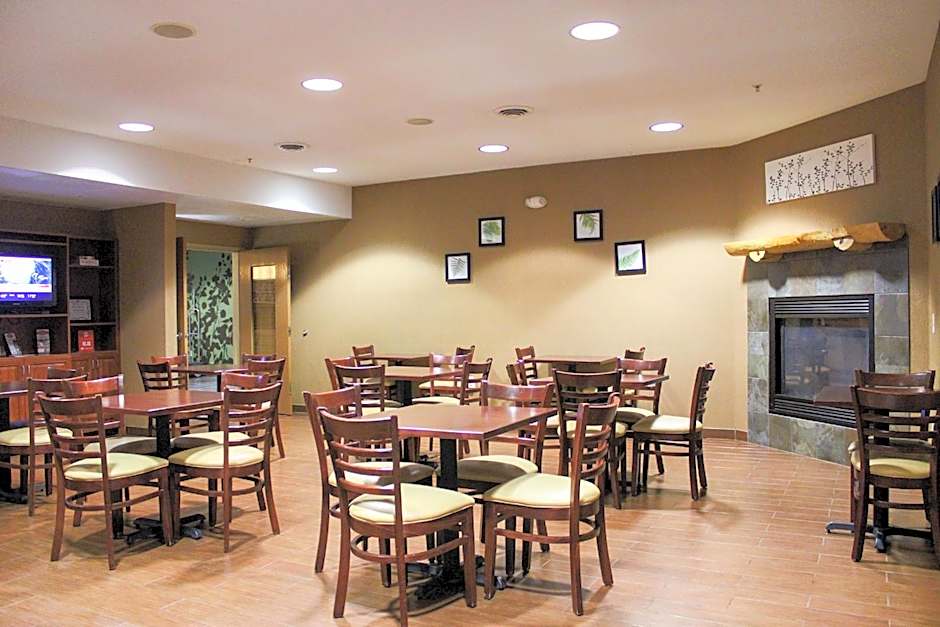 Sleep Inn & Suites Conference Center Eau Claire North