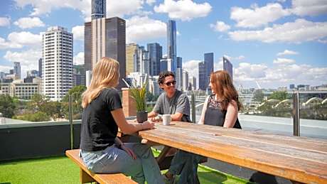 Summer House Backpackers Brisbane