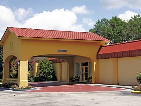 Rodeway Inn Huntsville West