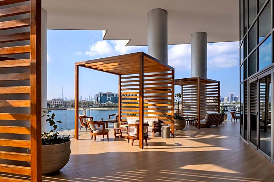 Hilton Dubai Creek Hotel & Residences