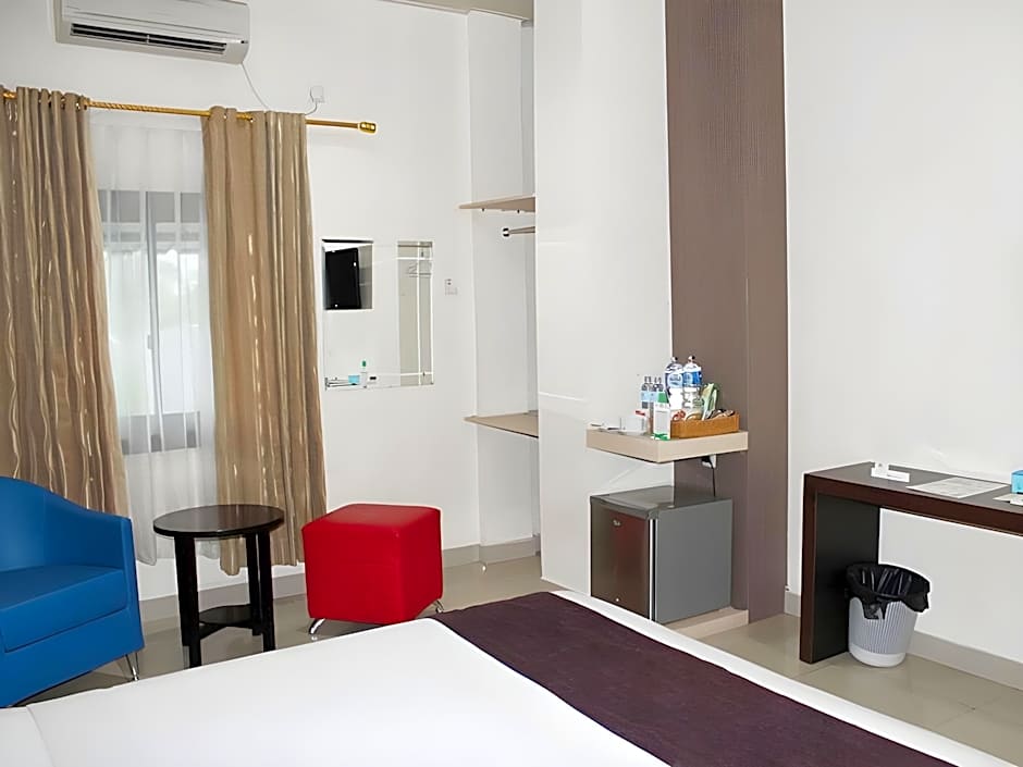 Grand Sari Hotel