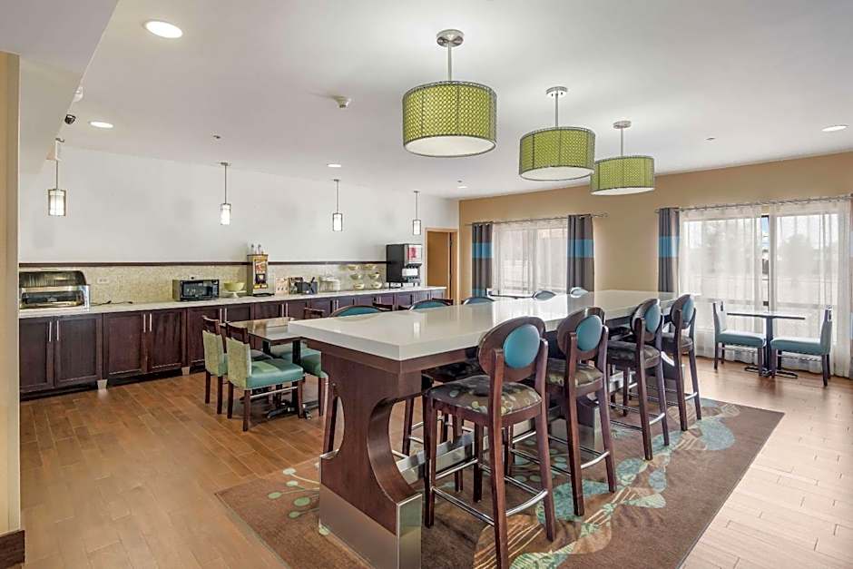 Quality Inn & Suites Quincy - Downtown