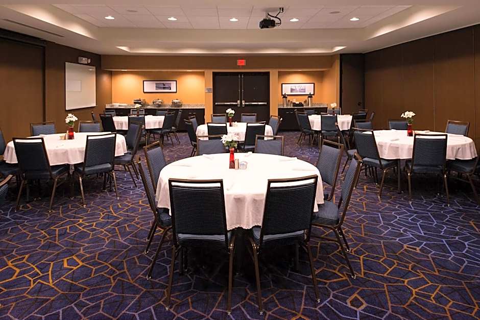 Courtyard by Marriott Hot Springs