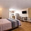 Hometowne Studios Houston - West Oaks/ Energy Corridor