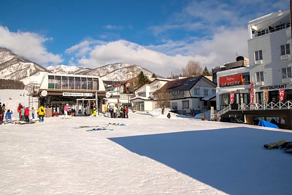 La Vista Hotel Tsugaike - Stay on the Slopes