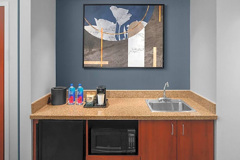 Courtyard by Marriott Santa Clarita Valencia