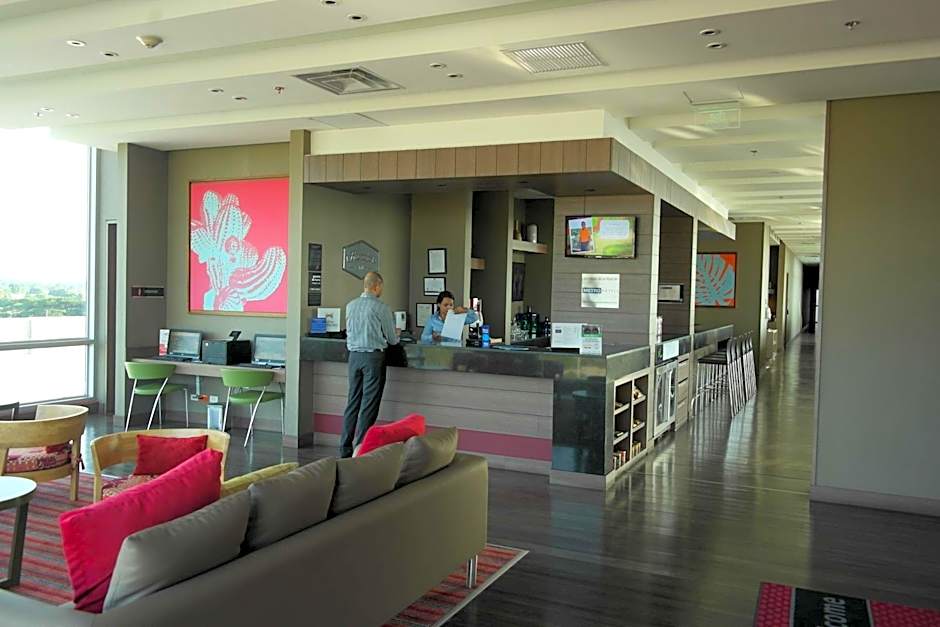 Hampton Inn By Hilton Valledupar