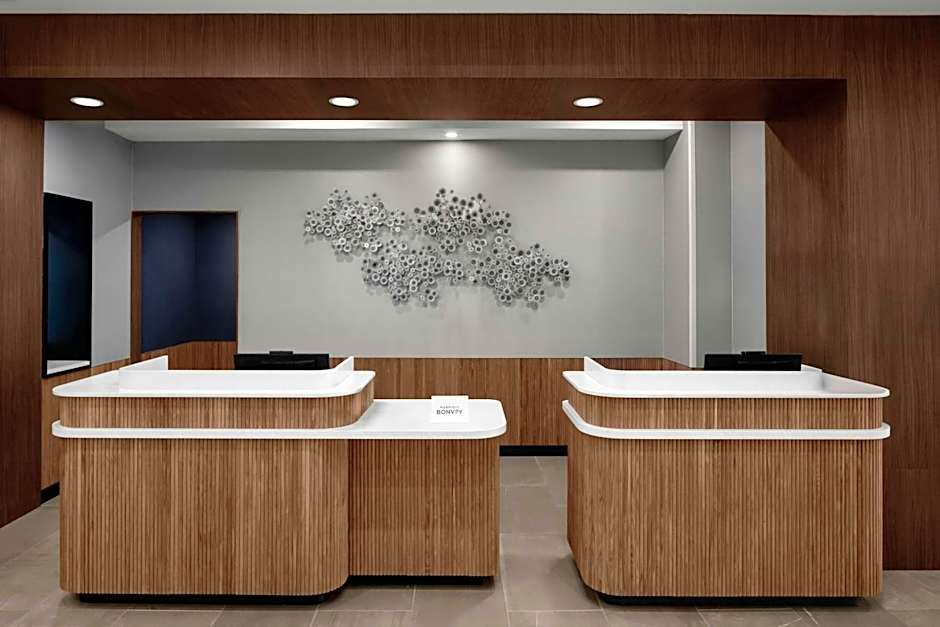 Courtyard by Marriott San Jose Airport
