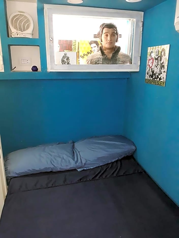 A Room for a Few Hours or a Few Days