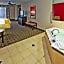 Holiday Inn Express Hotel & Suites Clinton