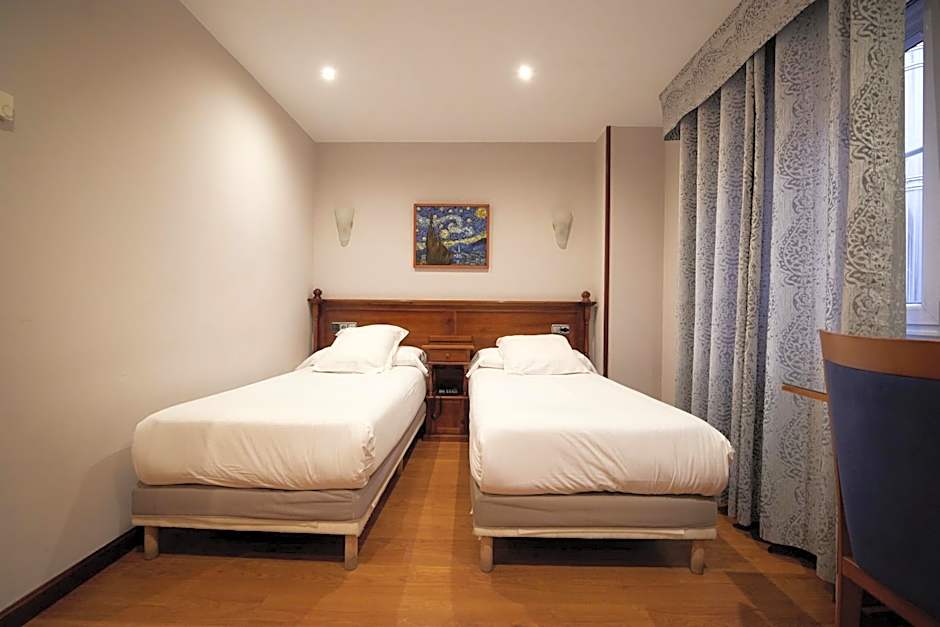 Hotel Villalegre