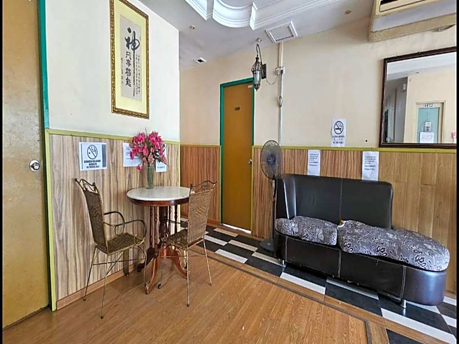 OYO 90979 Sianglory Inn