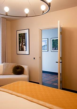 Deluxe Junior Suite