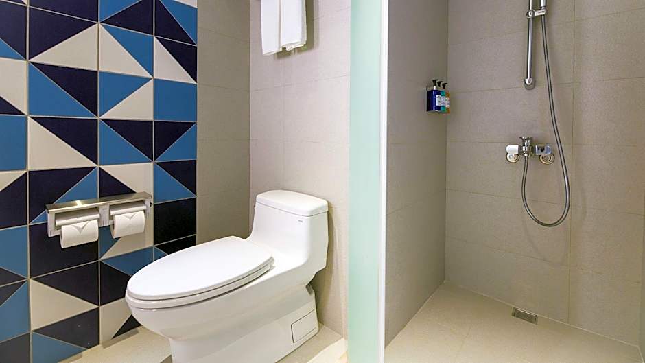 Holiday Inn Express Taichung Fengchia by IHG