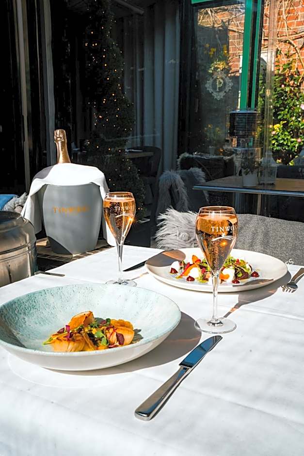 Purchases Restaurant & Accommodation